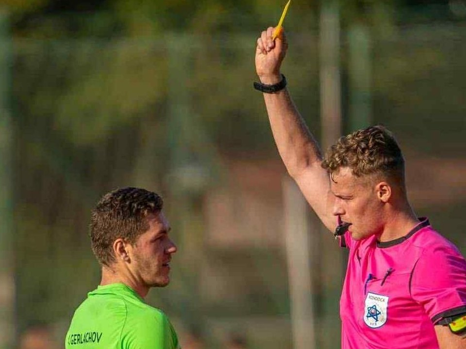 Rozhodca Šimon Ľaš.