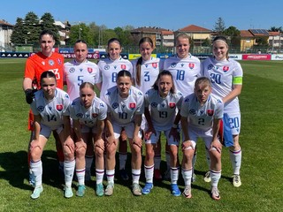 Slovenské futbalistky do 19 rokov.
