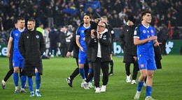 Na snímke tréner slovenskej futbalovej reprezentácie Francesco Calzona (uprostred).