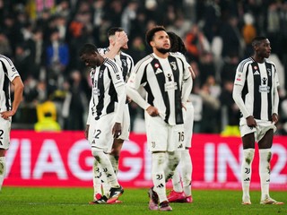 Juventus players react after losing a penalty shootout in an Italian Cup quarterfinal soccer match between Juventus and Empoli at the Allianz Stadium in Turin, Italy, Wednesday, Feb. 26, 2025 (Marco Alpozzi/LaPresse via AP)

- Coppa Italia;Italia;FC Juventus;Empoli;esultanza