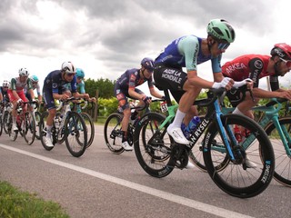 Cyklisti na Giro d'Italia 2025.