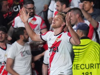 Rayo Vallecano oslavuje gól. 