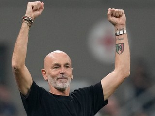 Tréner AC Miláno Stefano Pioli.