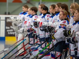 Slovensko - Česko, ONLINE prenos zo zápasu o 5. miesto na MS v hokeji žien do 18 rokov 2023.
