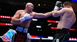 Tyson Fury v zápase s Arslanbekom Machmudovom