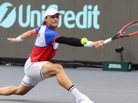 Jozef Kovalík počas zápasu skupinovej fázy finálového turnaja Davis Cupu.