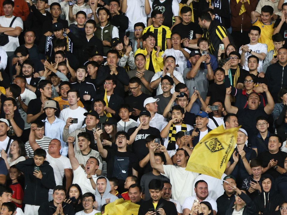 Fanúšikovia Kajratu Almaty 