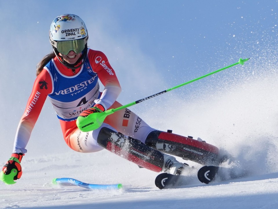 Švajčiarska lyžiarka Camille Rastová.