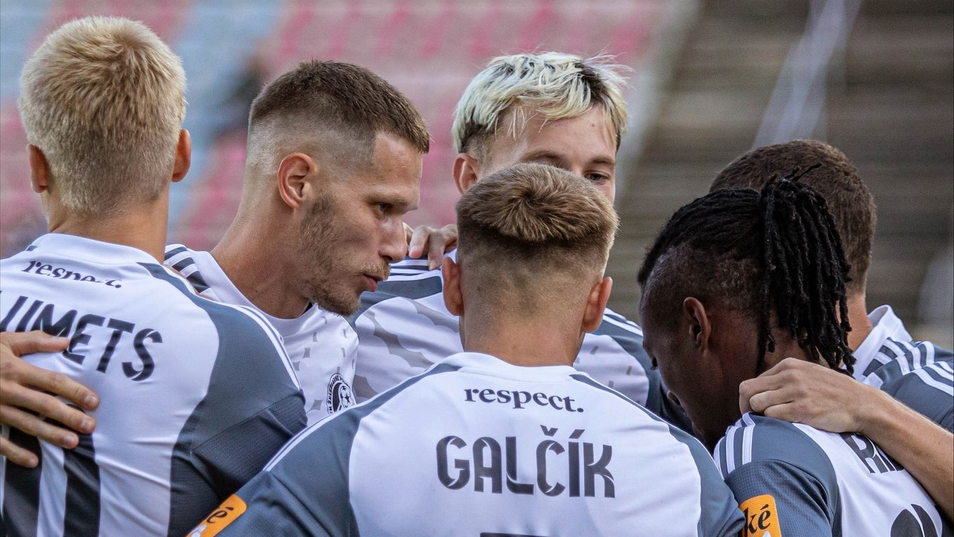 Futbalisti FK Železiarne Podbrezová.