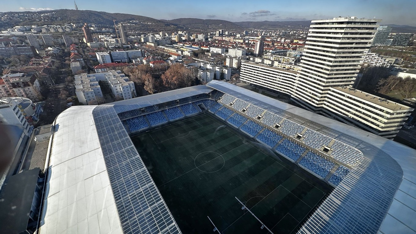 Národný futbalový štadión v Bratislave (Tehelné pole).
