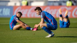 Slovenský futbalista Sebastián Kóša a jeho spoluhráči po prehre v osemfinále MS do 20 rokov 2023.