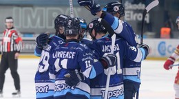 Radosť hráčov Nitry po góle.