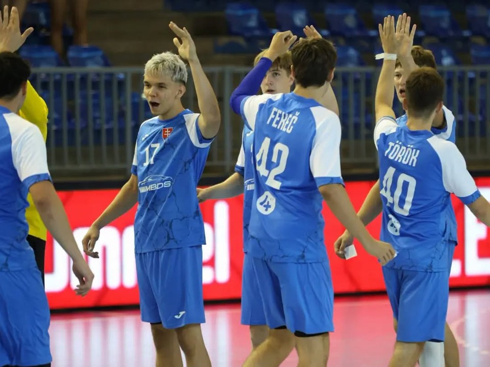 Slovenskí hádzanári do 18 rokov. 