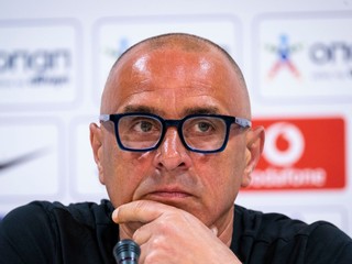 Tréner slovenskej futbalovej reprezentácie Francesco Calzona. 