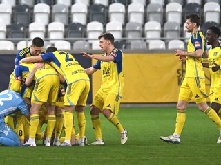 Na snímke gólová radosť hráčov Košíc počas zápasu štvrťfinále Slovnaft Cupu.