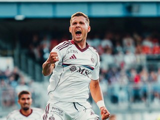 Samuel Mráz oslavuje gól.