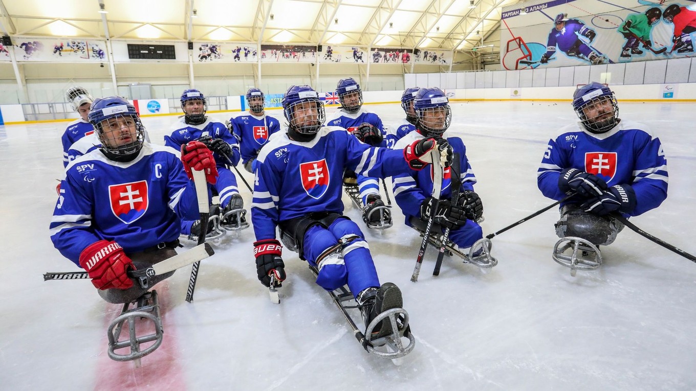 Slovenskí parahokejisti.