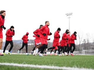 Hráči AS Trenčín počas prvého tréningu v rámci zimnej prípravy na jarnú časť Niké ligy.
