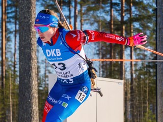 Paulína Bátovská Fialková počas pretekov s hromadným štartom v Kontiolahti. 