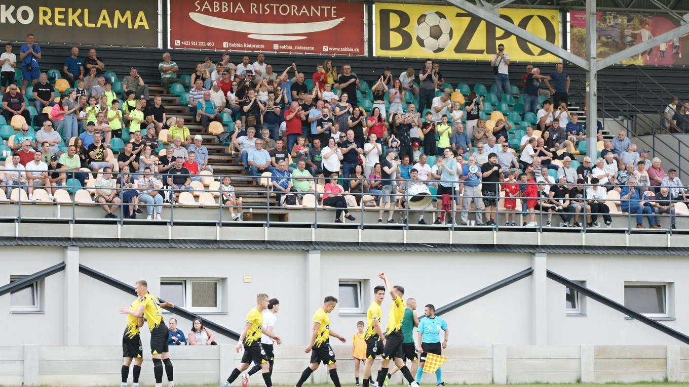 Prievidza hrala na záver pred plnými tribúnami.