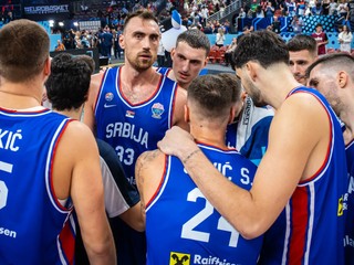 Basketbalisti Srbska. 