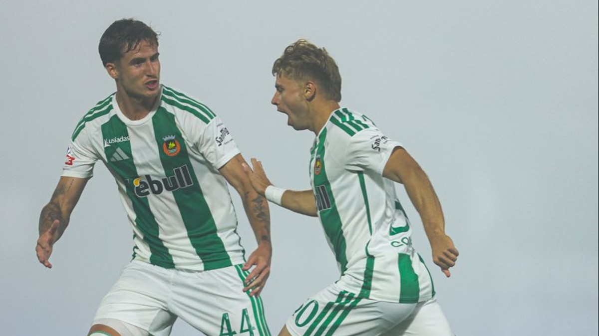 Roland Galčík (vpravo) v drese Rio Ave