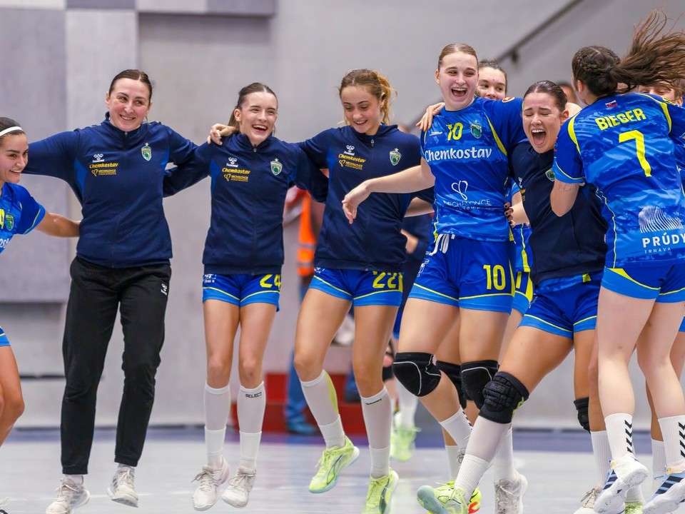 Hádzanárky Iuventa Michalovce.