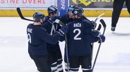 Radosť hráčov Nitry po góle.