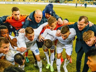 Futbalisti Šamorína v zápase so Slovanom Bratislava. 