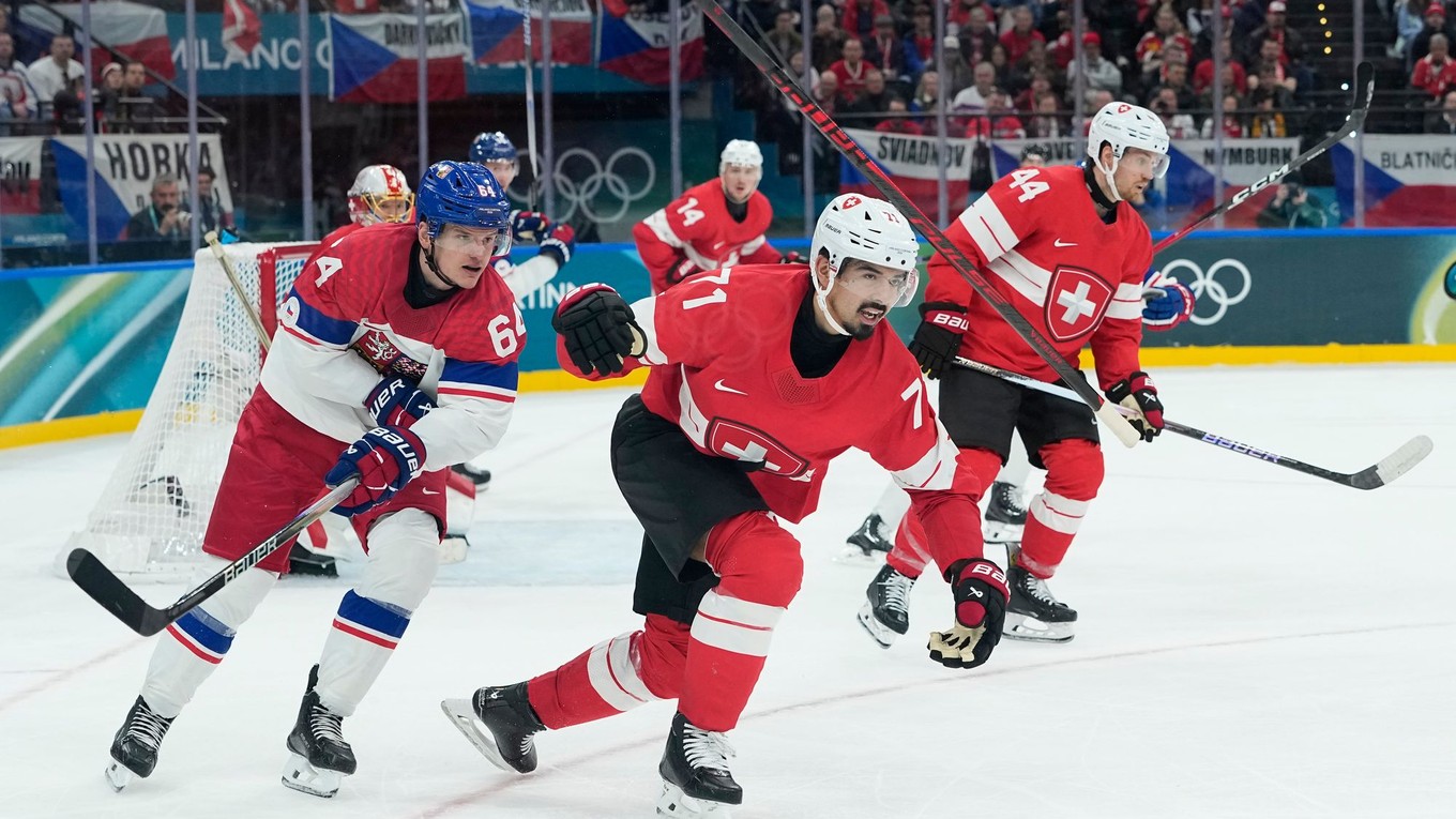 Fotka zo zápasu Švajčiarsko - Česko na ZOH 2026.
