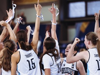 Slovenské basketbalistky do 16 rokov.