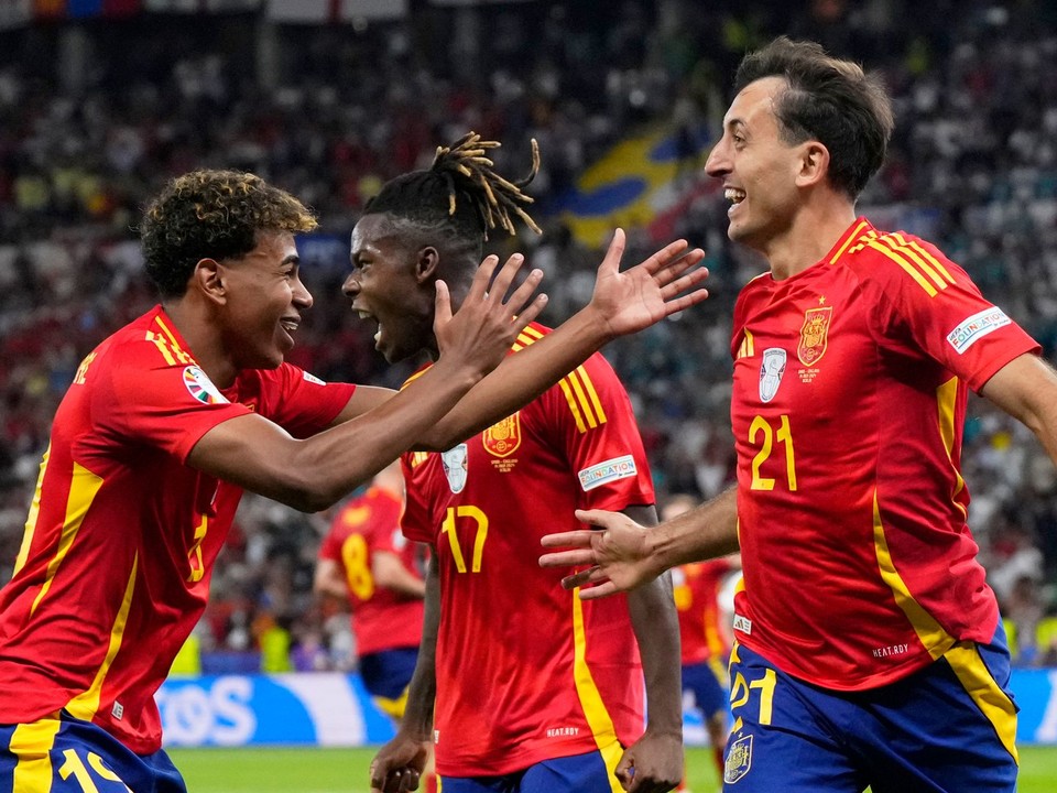 Španielski futbalisti.