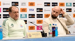 Na snímke zľava tréner ŠK Slovan Bratislava Vladimír Weis st.