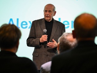 Legendárny futbalový brankár Alexander Vencel st. si prevzal cenu Fair play.