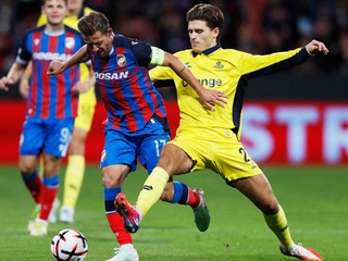 Patrik Hrošovský v zápase Viktoria Plzeň - Royale Union SG