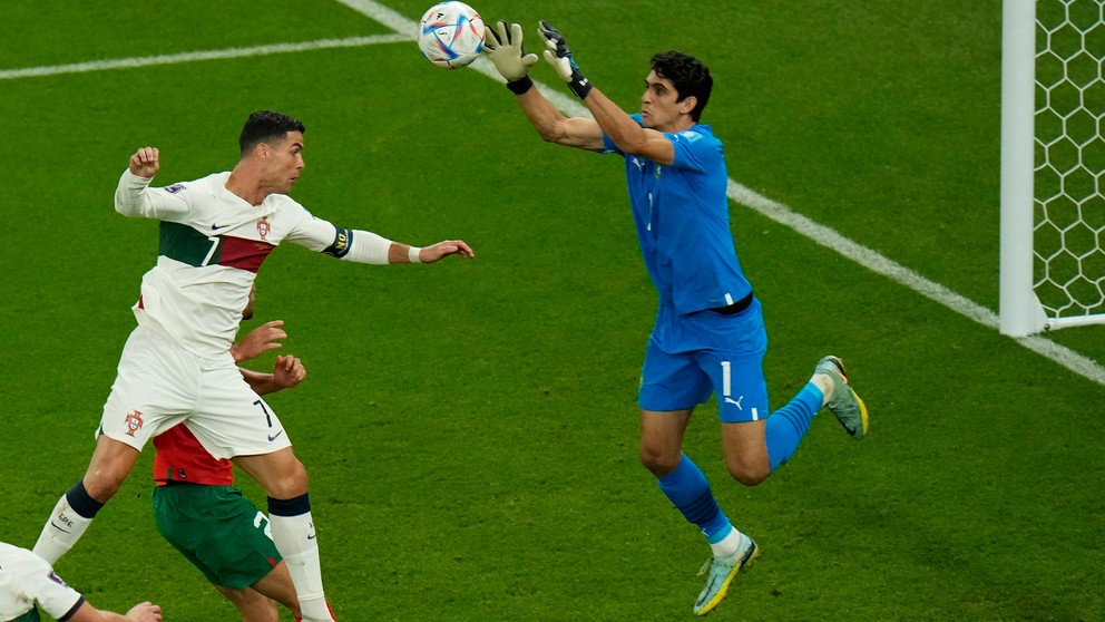 Cristiano Ronaldo Portugalsko nespasil. Maroko prekvapivo postupe do semifinále.
