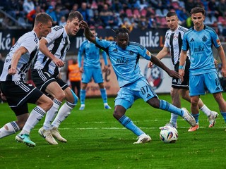 Fotka zo zápasu FK Železiarne Podbrezová - ŠK Slovan Bratislava.