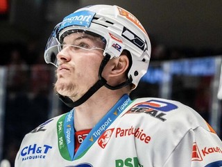 Matej Paulovič v drese HC Dynamo Pardubice.