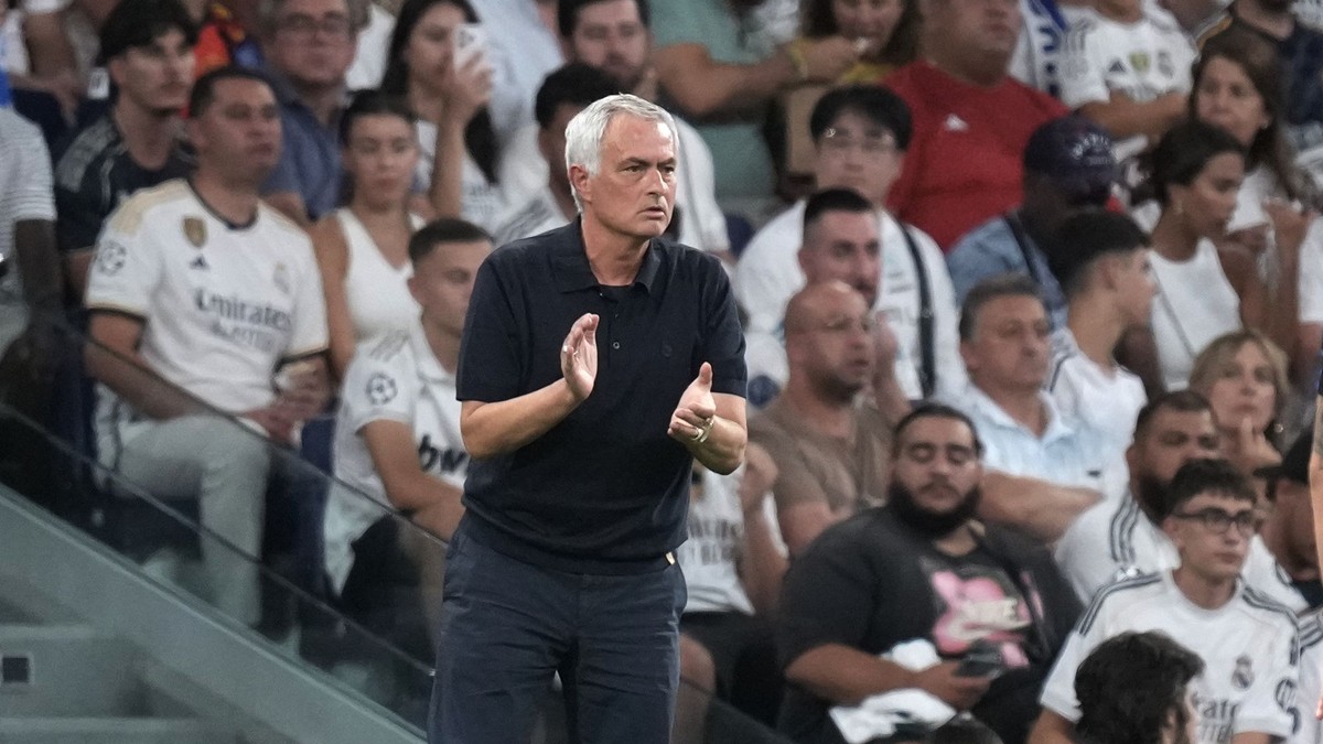 Tréner Jose Mourinho.
