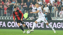 Slovenský futbalista Ľubomír Šatka (vpravo) v drese Samsunsporu 