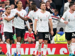 Hráči FC Liverpool po strelení gólu.