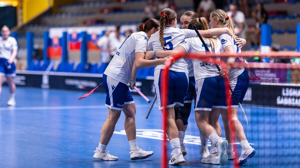 Slovenské florbalistky do 19 rokov