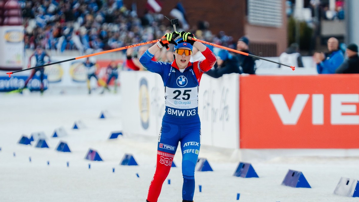 Ema Kapustová počas stíhacích pretekov žien v estónskom Otepää. 