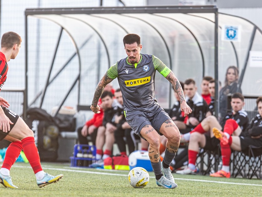 Marek Hamšík v drese RSC Hamsik Academy.