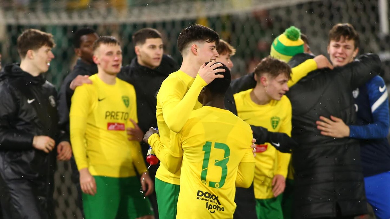 Futbalisti MŠK Žilina do 19 rokov sa tešia.