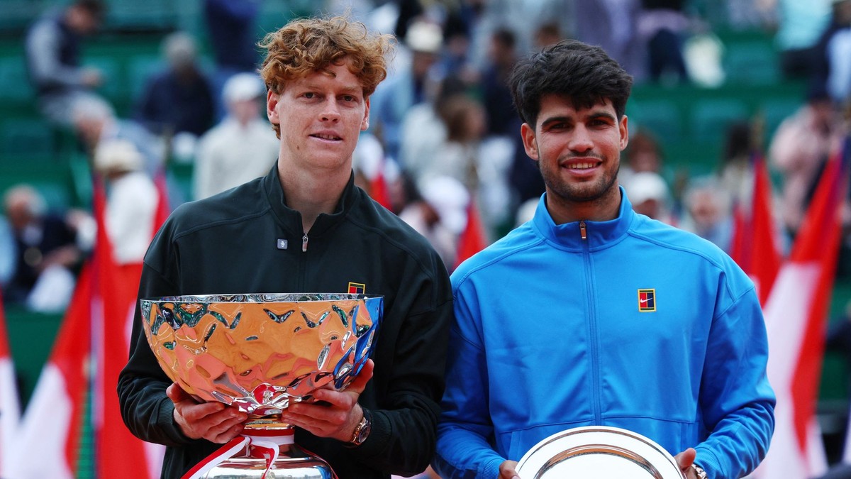 Jannik Sinner vyhral v Monte Carlo vo finále nad Carlosom Alcarazom.