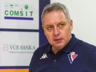 Tréner HC Slovan Bratislava Peter Oremus