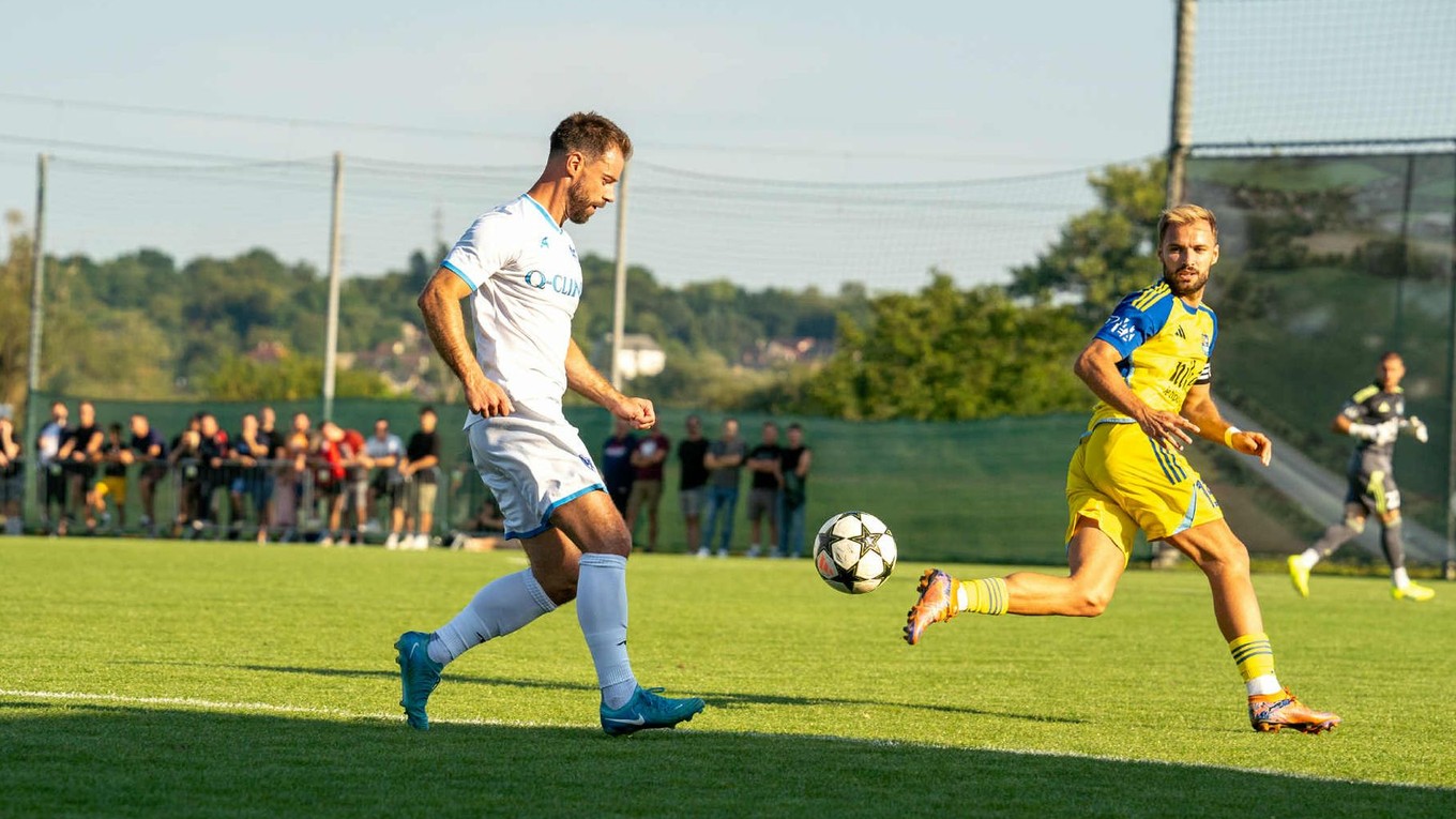 Vľavo Pavol Cicman.