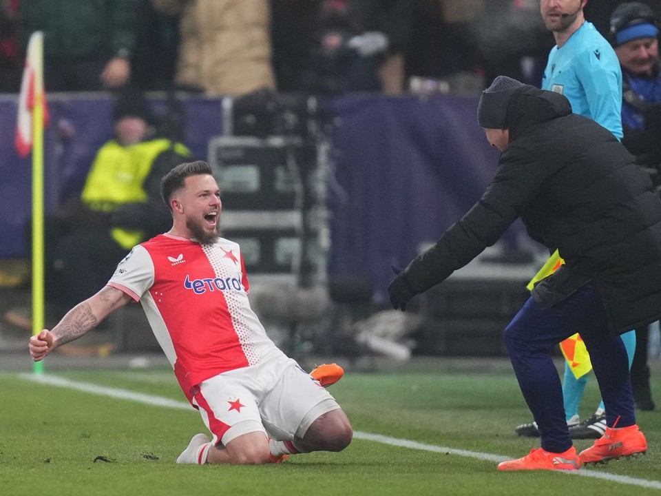 Vasil Kušej oslavuje gól. 