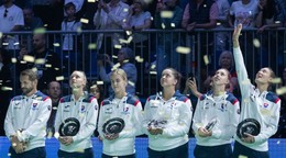 sprava Tereza Mihalíková, Renáta Jamrichová, Viktória Hrunčáková, Anna Karolína Schmiedlová, Rebecca Šramková a kapitán slovenského tímu Matej Lipták 